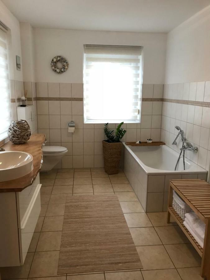 Artha Apartment Rust Ngoại thất bức ảnh