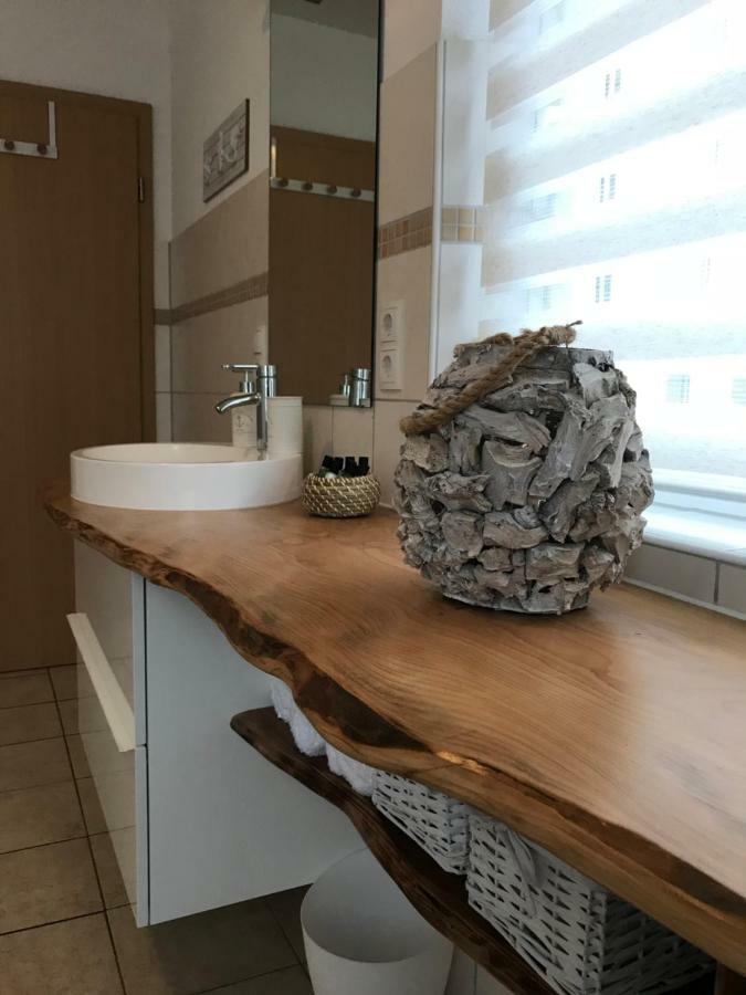 Artha Apartment Rust Ngoại thất bức ảnh